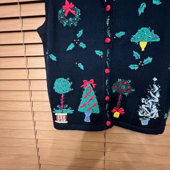 Vintages Victoria Jones Ugly Christmas grandma beaded sweater vest Sz M - Picture 5 of 6